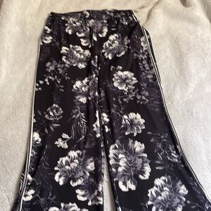 NWT Tribal pants S
